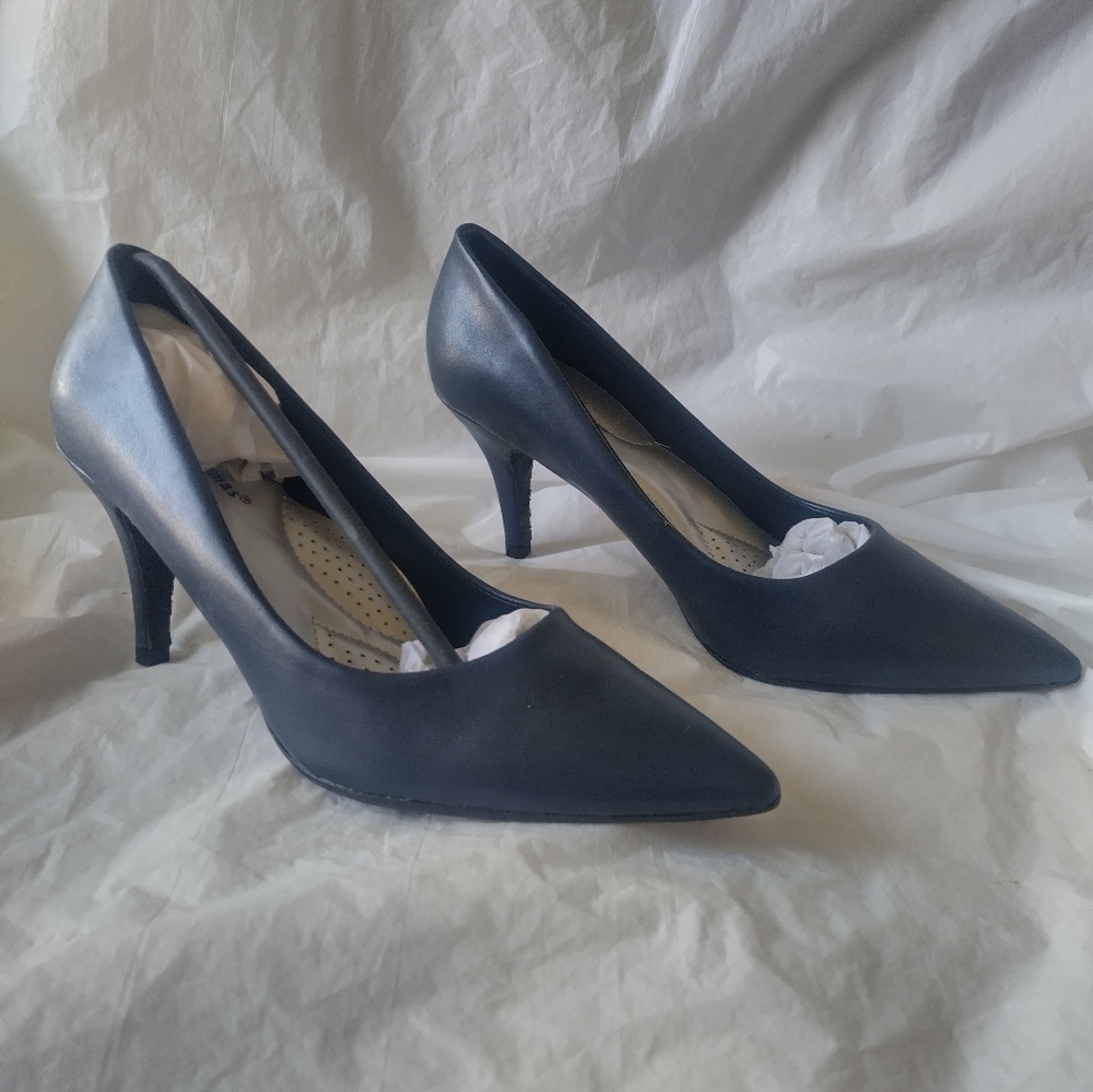 Pierre Dumas Flexibles Women's Navy Blue Shoes Heels Size 7.5, 8, 10